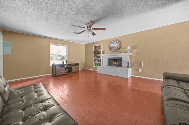 17607 Kristopher Cir., Whitehouse, TX 75791