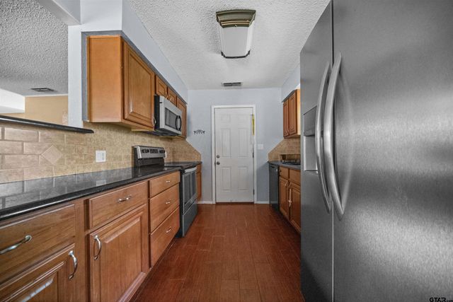 17607 Kristopher Cir., Whitehouse, TX 75791