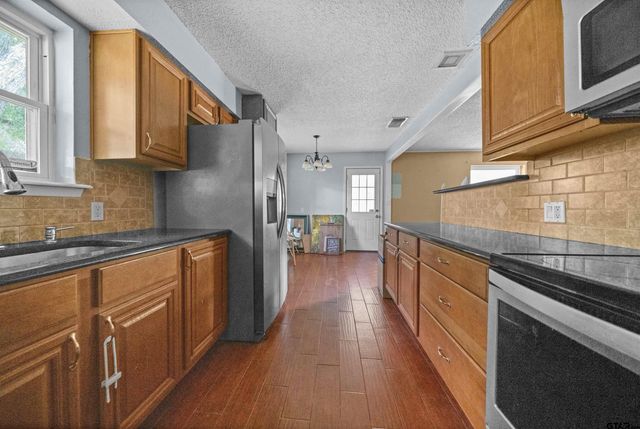 17607 Kristopher Cir., Whitehouse, TX 75791