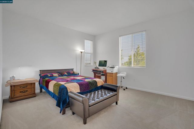 277 Kapalua Bay Cir, Pittsburg, CA 94565