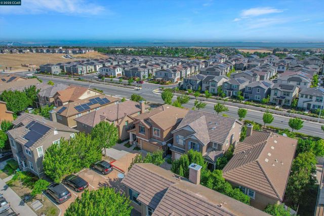 277 Kapalua Bay Cir, Pittsburg, CA 94565