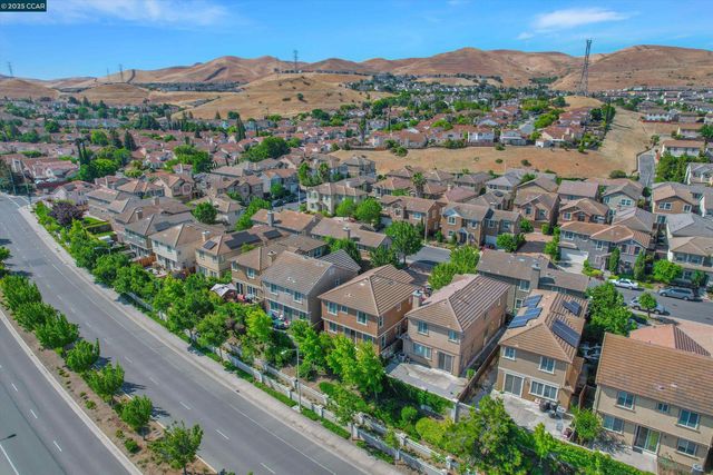 277 Kapalua Bay Cir, Pittsburg, CA 94565