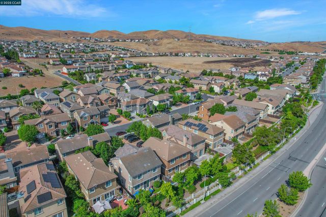 277 Kapalua Bay Cir, Pittsburg, CA 94565