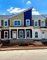 1598 S Watkins Street, Chattanooga, TN 37404