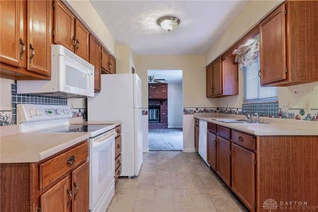 2108 Sir Lockesley Drive, Miamisburg, OH 45342