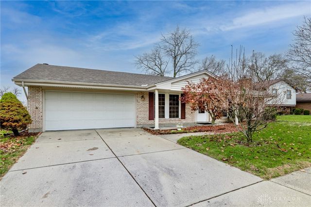 2108 Sir Lockesley Drive, Miamisburg, OH 45342