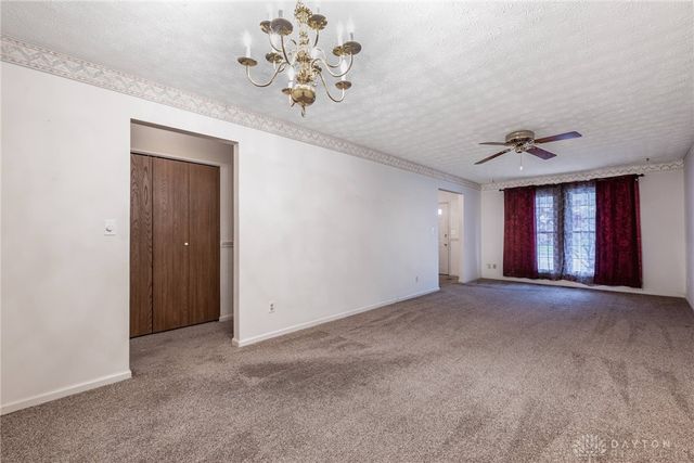 2108 Sir Lockesley Drive, Miamisburg, OH 45342