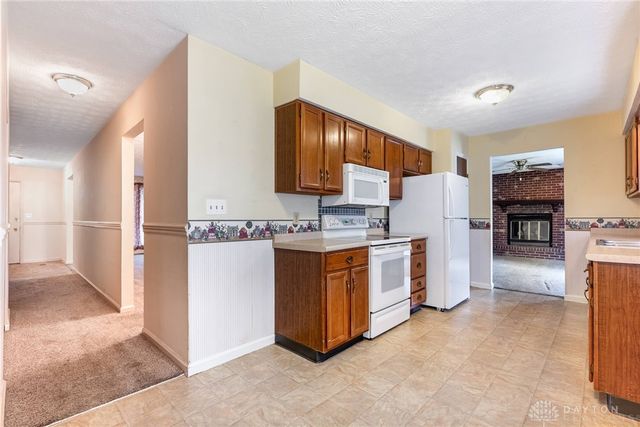 2108 Sir Lockesley Drive, Miamisburg, OH 45342