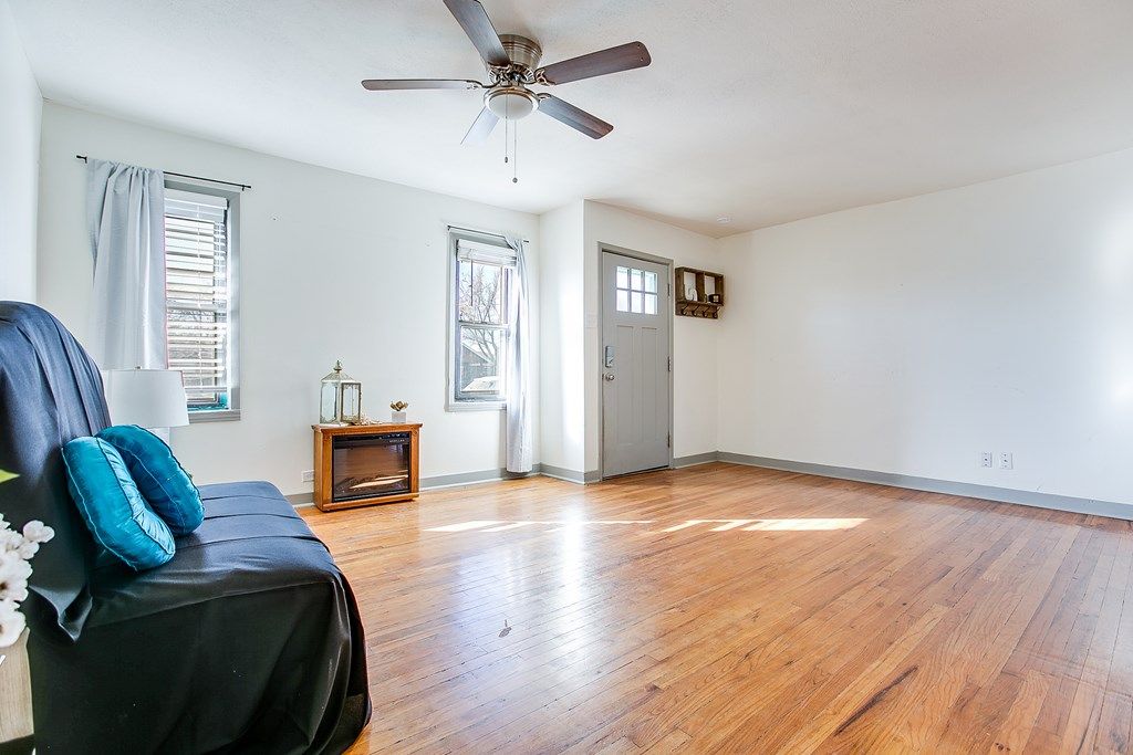 Image 8 of property listing at 1010 Ardmore St, San Angelo, TX 76905