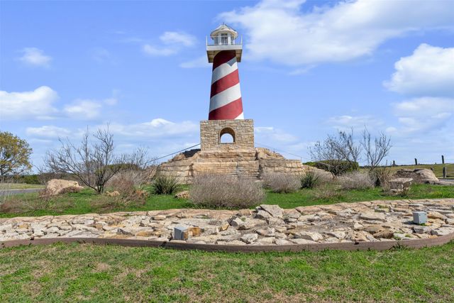 2695 Beacon Lake Drive, Bluff Dale, TX 76433