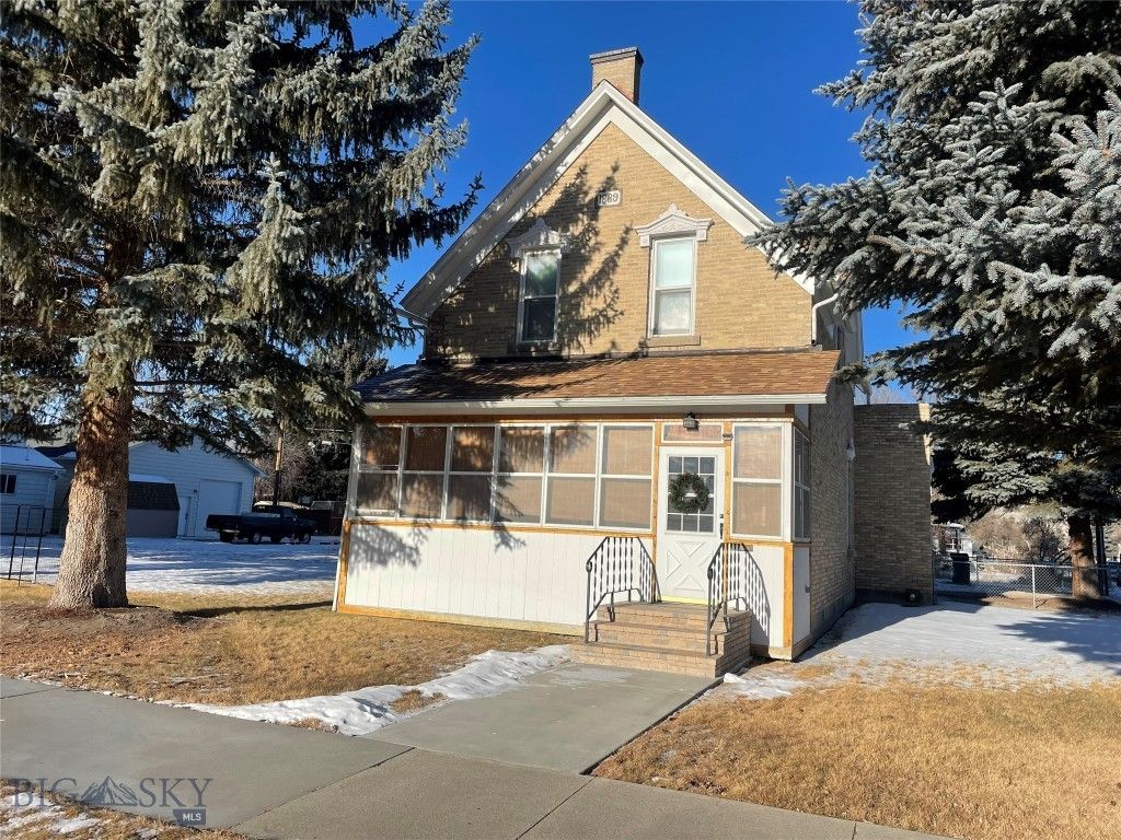 305 S Railroad Street, Dillon, MT 59725
