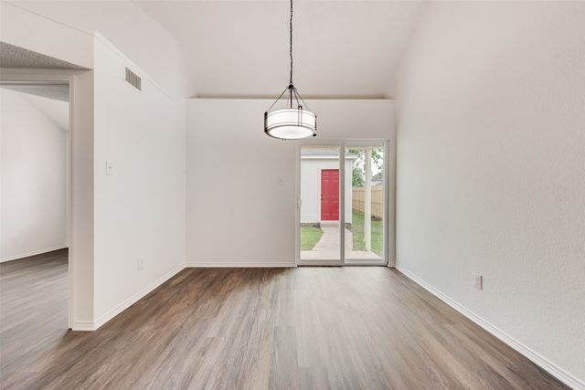 4911 Clover Haven Street, Dallas, TX 75227