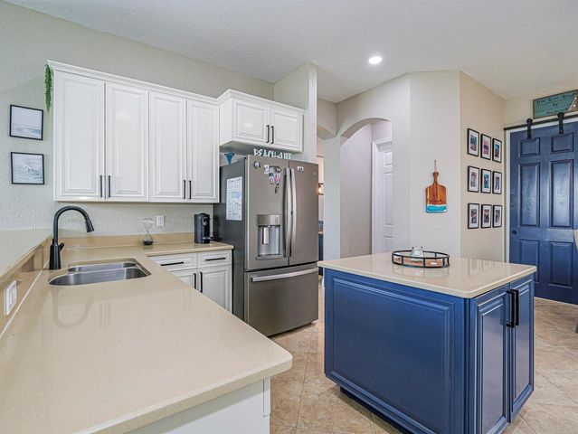 391 NW Sheffield Circle, Port St. Lucie, FL 34983
