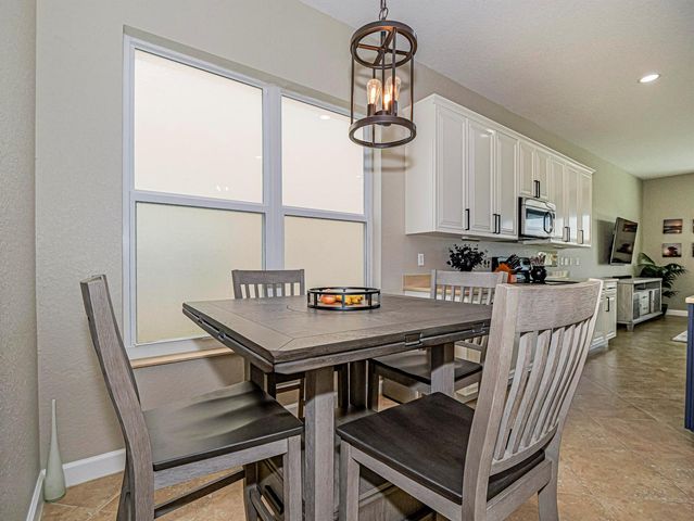 391 NW Sheffield Circle, Port St. Lucie, FL 34983