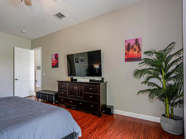 391 NW Sheffield Circle, Port St. Lucie, FL 34983