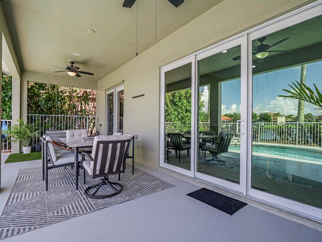 391 NW Sheffield Circle, Port St. Lucie, FL 34983