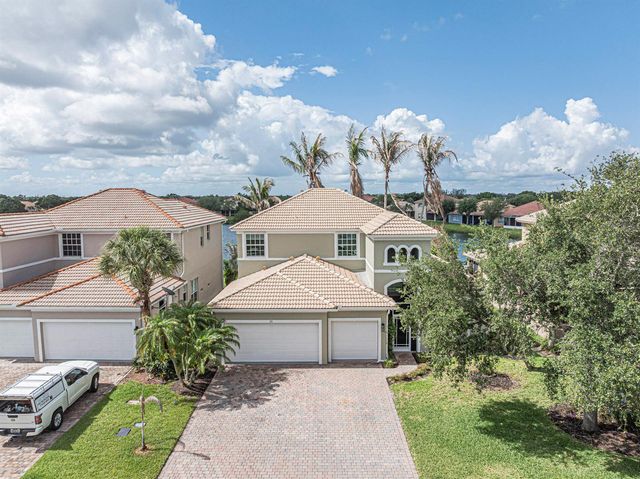 391 NW Sheffield Circle, Port St. Lucie, FL 34983