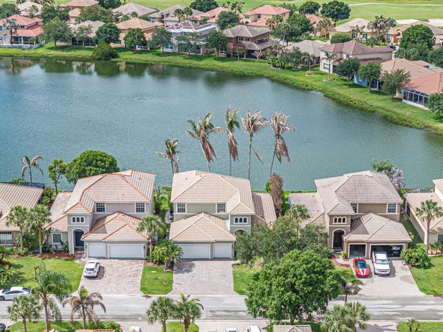 391 NW Sheffield Circle, Port St. Lucie, FL 34983