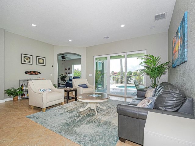 391 NW Sheffield Circle, Port St. Lucie, FL 34983