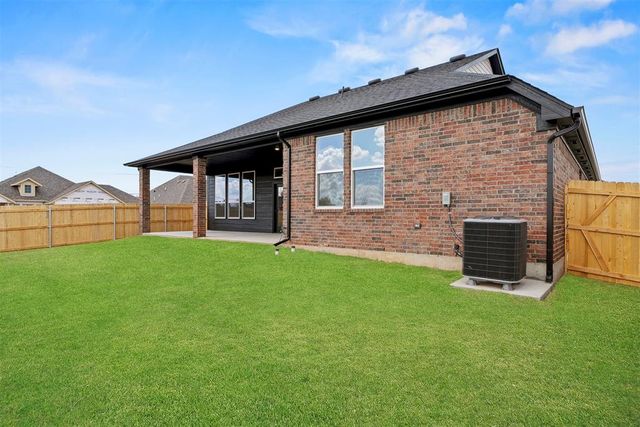10532 NW 33rd Place, Yukon, OK 73099