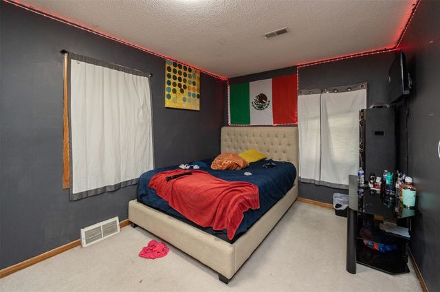 1355 24th Street, Des Moines, IA 50311
