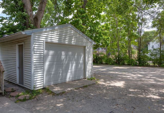 1355 24th Street, Des Moines, IA 50311