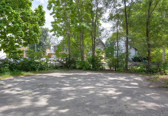 1355 24th Street, Des Moines, IA 50311