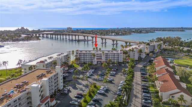 5901 BAHIA DEL MAR CIRCLE 221, St Petersburg, FL 33715