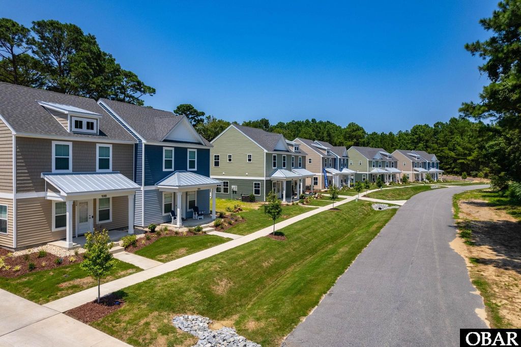 Image 3 of property listing at 104B Jarvis Landing Dr Unit 6, Jarvisburg, NC 27947