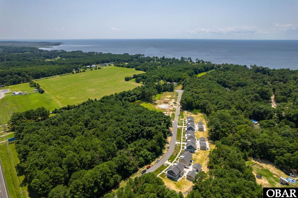 Image 40 of property listing at 104B Jarvis Landing Dr Unit 6, Jarvisburg, NC 27947