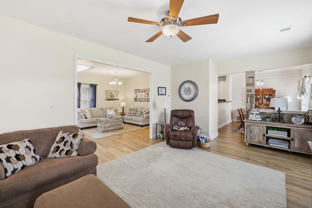 125 Emerson Trail, Georgetown, KY 40324