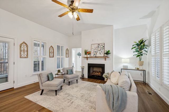 261 Lake Louisa Loop, Monteagle, TN 37356