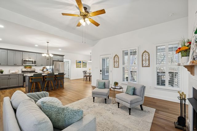 261 Lake Louisa Loop, Monteagle, TN 37356