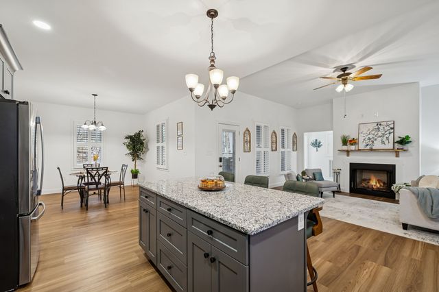 261 Lake Louisa Loop, Monteagle, TN 37356