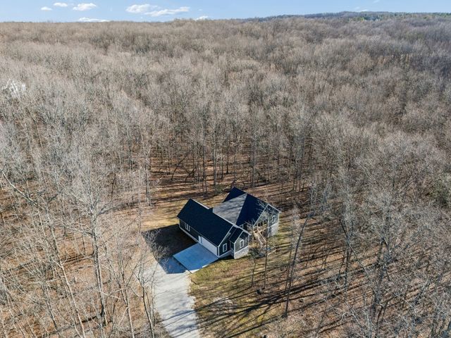 261 Lake Louisa Loop, Monteagle, TN 37356