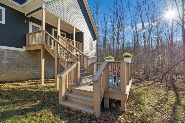 261 Lake Louisa Loop, Monteagle, TN 37356