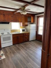 10 1/2 Bentley St 2, Salem, MA 01970