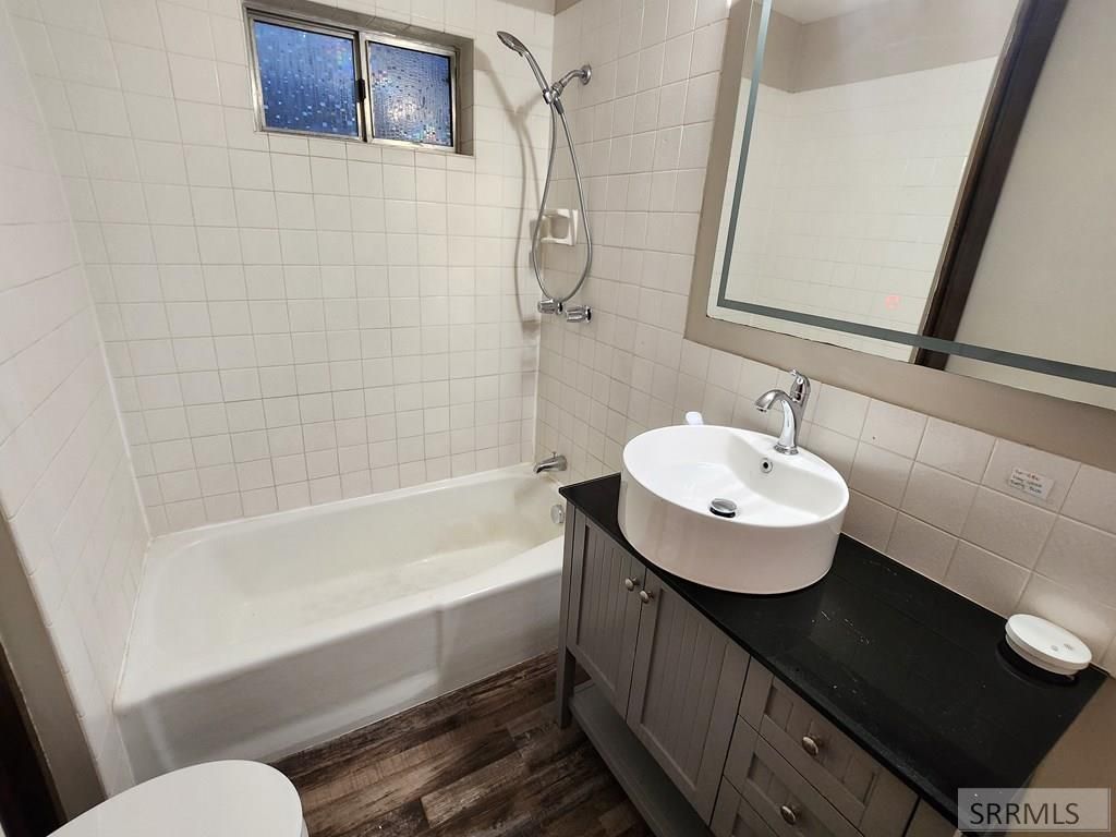 Image 12 of property listing at 1404 E 4th Avenue, Twin Falls, ID 83301