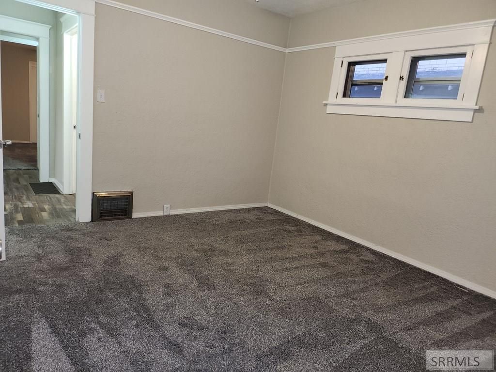 Image 16 of property listing at 1404 E 4th Avenue, Twin Falls, ID 83301