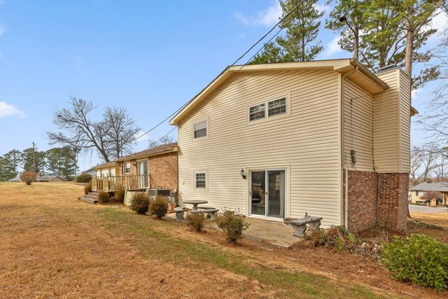 2104 Crown Court Lane, Chattanooga, TN 37421