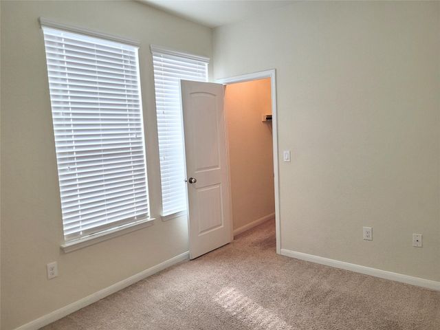 711 Rolling Oak Dr. DR 101, Round Rock, TX 78664