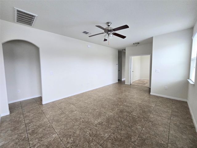 711 Rolling Oak Dr. DR 101, Round Rock, TX 78664