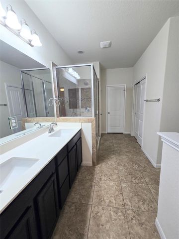 711 Rolling Oak Dr. DR 101, Round Rock, TX 78664