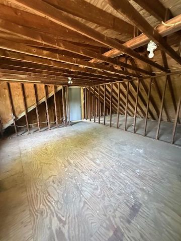 86 WOODLAND AVE, Franklinville, NJ 08322
