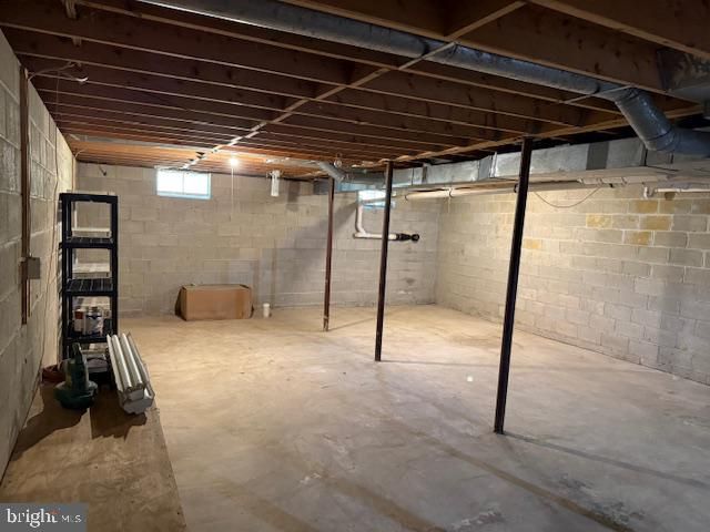 86 WOODLAND AVE, Franklinville, NJ 08322