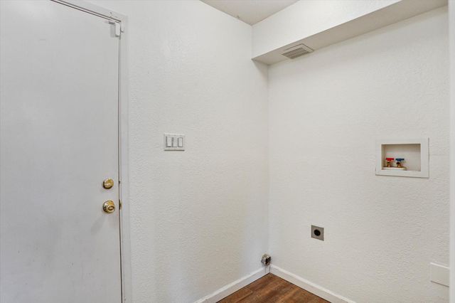 6824 Will Rogers Dr, Fair Oaks, CA 95628