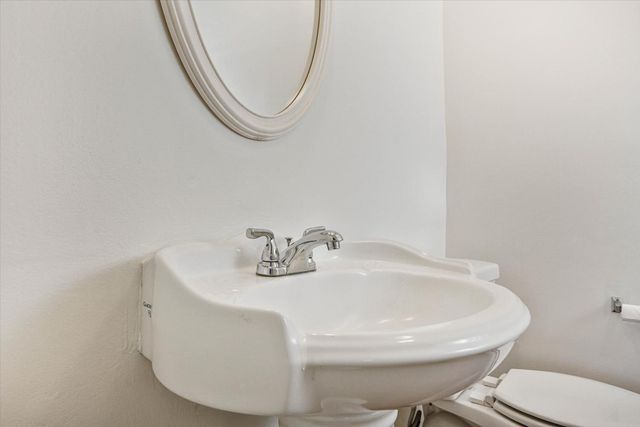 6824 Will Rogers Dr, Fair Oaks, CA 95628