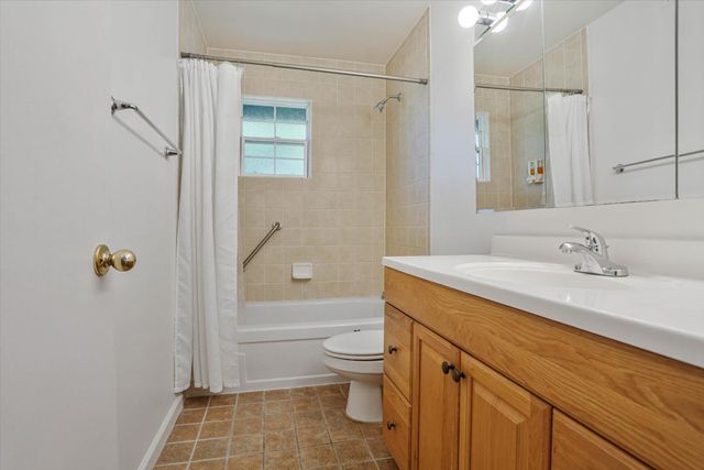 6824 Will Rogers Dr, Fair Oaks, CA 95628