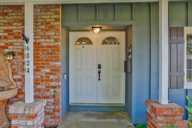 6824 Will Rogers Dr, Fair Oaks, CA 95628