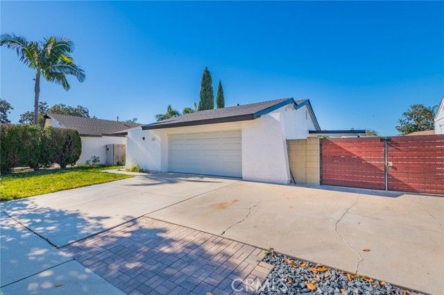 1817 N Symphony, Anaheim, CA 92807